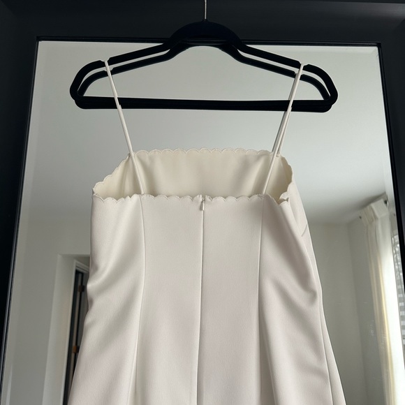 Cynthia Rowley Midi Dress with Cutout Floral Detail - Picture 5 of 5